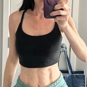 Vuori black cross back sport bra